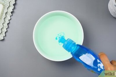 4 Easy Ways to Keep a Clear Case from Turning Yellow