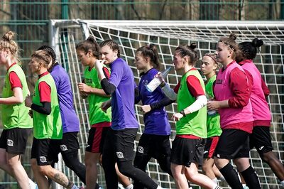 War in Ukraine: FC Kryvbas Kryvyi Rih's Womens Team Adjusts to Life in Germany