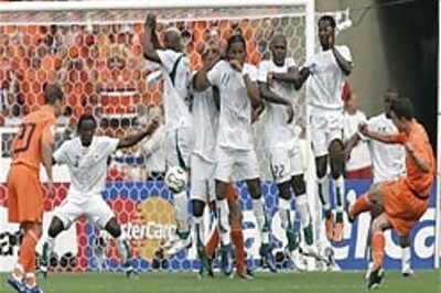 Netherlands oust Ivory Coast from WC