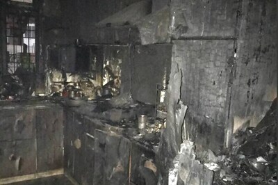 3 Women Killed, 4 Injured as Fire Engulfs House in Delhi's Shalimar Bagh; Blaze Doused After an Hour