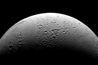 'Oxygen detected in atmosphere of Saturn's moon'