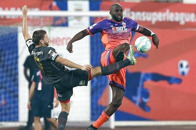 ISL 2016: NorthEast Edge Past Pune City to go Top of the Table