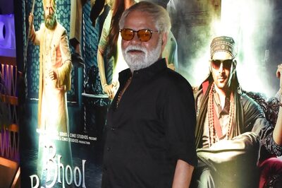 Happy Birthday Sanjay Mishra: 5 Much-acclaimed Movies of the Versatile Actor