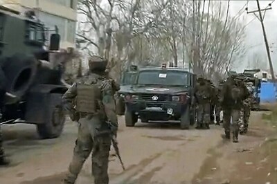 Soldier Killed in Encounter with Terrorists in J&K's Pulwama District