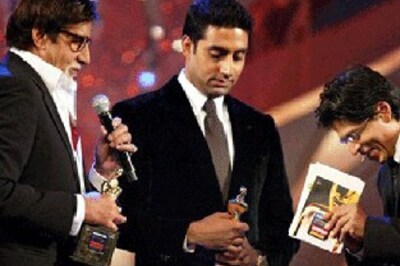 Pics: Many stars, one stage at Screen Awards