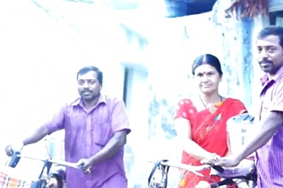 Odisha Migrant Makes A Living Delivering Idli And Dosas In Telangana Neighborhood