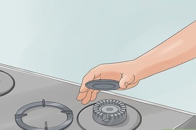 How to Clean a Gas Stove Top