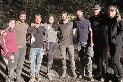 Kangana Ranaut Shares BTS Photos from Dhaakad Set in Coal Mine, Lauds Team's Efforts