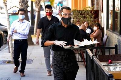 US Services Sector Grows For Seventh Straight Month