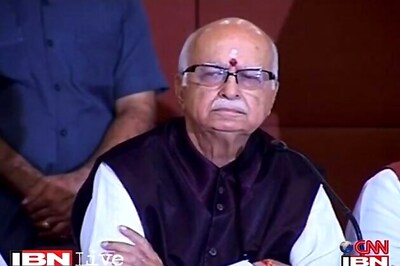 LK Advani embarrasses BJP again