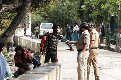 Phone Tracking Becomes Delhi Police's Aid in Catching Home Quarantine Violators Amid Virus Lockdown