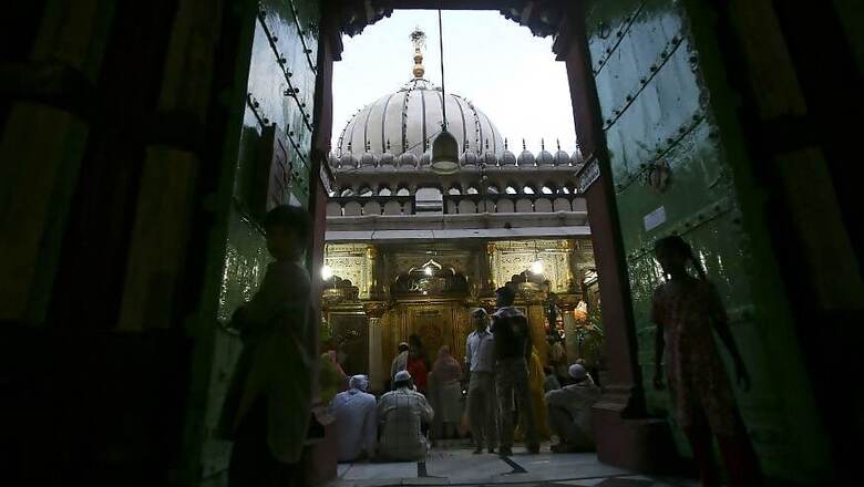 Delhi High Court to Hear PIL Seeking Entry of Women into Nizamuddin Aulia Dargah