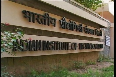 Govt likely to accept some demands of the IIT faculty