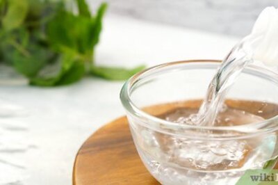 How to Extract Mint Oils from Leaves