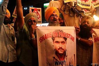 Prisoners on hunger strike in Pak jail where Sarabjit died