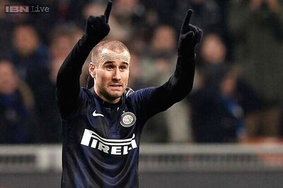 Palacio's late goal sees Inter beat Milan 1-0