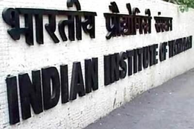 IIT-Kanpur gets Indranil Manna as new director