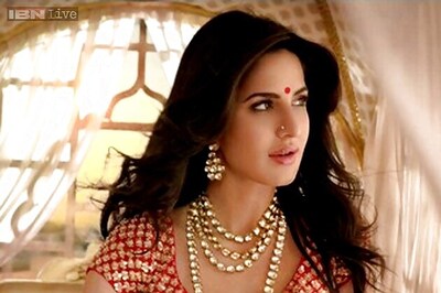 Katrina Kaif impressed by 'elegant, yet minimal' Lucknowi bridal look