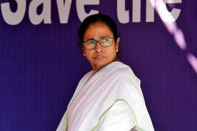 Mamata Banerjee Spoke to Sharad Pawar, Say Sources Amid Speculations Over Them Not Meeting