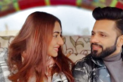 Disha Parmar and Rahul Vaidya Share Romantic Photos From Trip to Kashmir