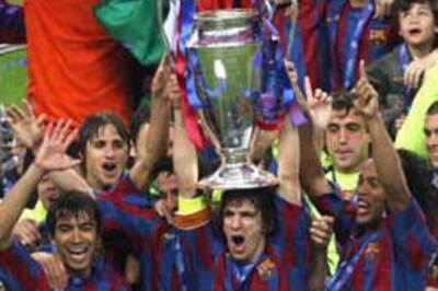 Barca stun Arsenal, crowned champs