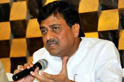 Maharashtra Hotel Politics: Ashok Chavan Accuses BJP of Attempting to Poach Congress MLAs