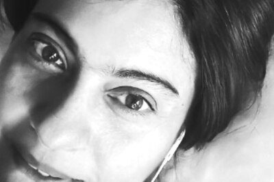 Kajol Gives Glimpse of Her Lazy Sunday Afternoon, Says ‘It’s a Lie in Bed And Listen to Music’; Photo