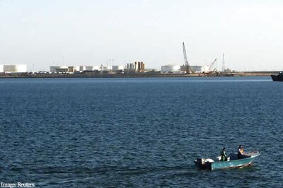 India, Iran sign pact on developing Chabahar port