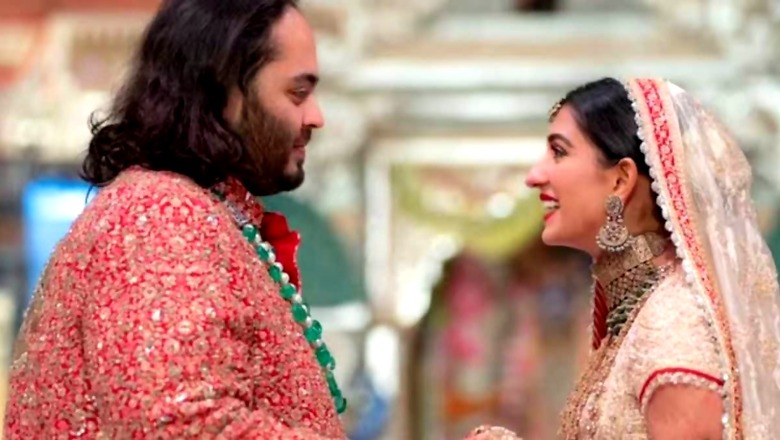 Ambani Family Leaves For Anant Ambani And Radhika Merchant's Mangal Utsav In A Fleet Of Luxury Cars; Watch