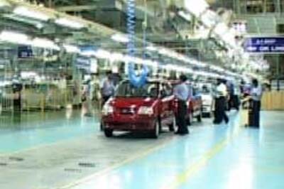 Strike puts Hyundai exports on hold