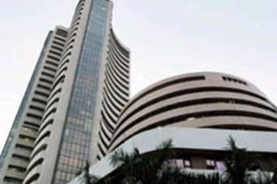 Sensex falls 89 points in early trade