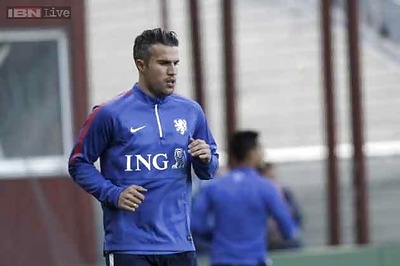 Robin van Persie on verge of joining Fenerbahce