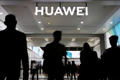 US Mulls Federal Contract Ban For Companies That Use Products From Huawei and Other Chinese Firms
