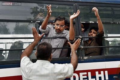 UPSC protest on, government advises aspirants to stay calm