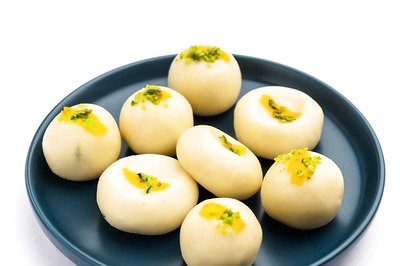 Sweet Celebrations: 5 Traditional Durga Puja Desserts With Easy Recipes