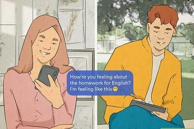 How to Start a Text Conversation with a Girl