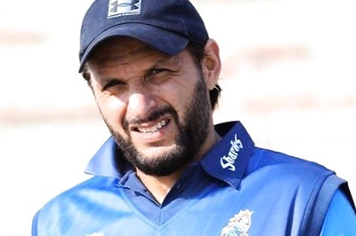 'Will Just Text Him to Apologize..': Shahid Afridi Breaks Silence on Abdul Razzaq's Remark on Aishwarya Rai