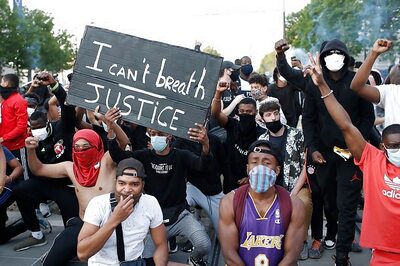 Senior Trump Aide Apologises for Promoting Racially Charged Video