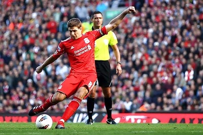Steven Gerrard signs new Liverpool contract
