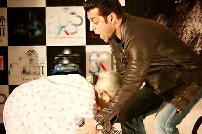 Salman Khan's Priceless Throwback Pic with Nurse Who Assisted His Birth in 1965