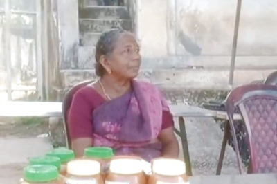 In Kerala's Kanyakulangara Market, Homemade Pickles And Snacks Are A Hit