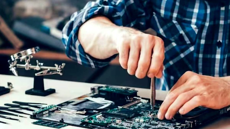 Make In India Push: Govt Targets To Raise Local Sourcing of IT Parts To $20 Billion