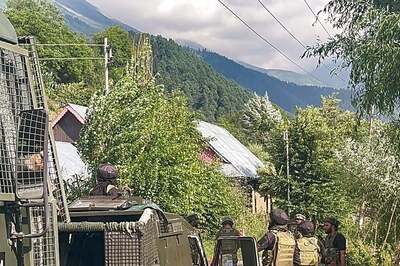2 Army Personnel Killed, 6 Injured In Encounter With Terrorists In J&K's Anantnag