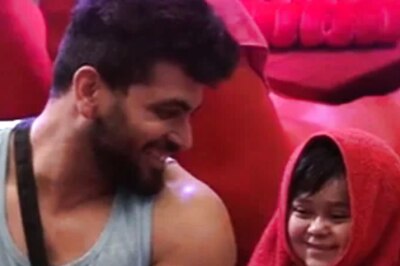 Abdu Rozik Acts As A Cute Couple With Shiv Thakare, Latter Takes Him On Romantic Bike Ride in ROFL Video