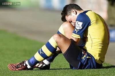 Arsenal's Ozil ruled out for another seven weeks