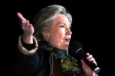 US Polls: Hacked Emails Show Hillary Clinton Campaign's Fears About Sanders