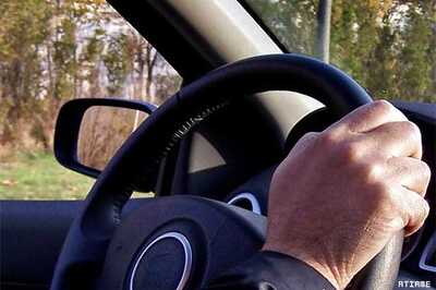 Smartphone distraction while driving possible cause of surge in US road accidents