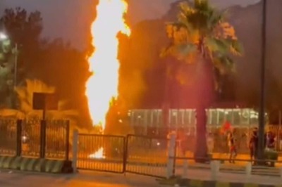 Pakistan Army Called In as Imran Khan Marches Into Islamabad; Tear Gas, Fighting Reported | Top Points