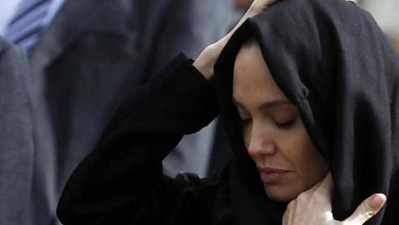 Angelina Jolie in Bosnia to campaign against war rape