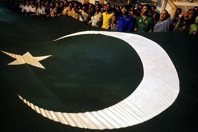 Pakistan HC Forms Commission to Probe Hindu Sisters' 'Forced' Conversion and Marriage